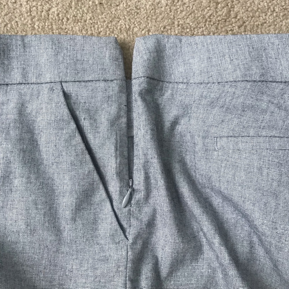Ann Taylor LOFT Shorts - Picture 4 of 4